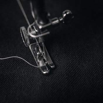 TAILORED FIT